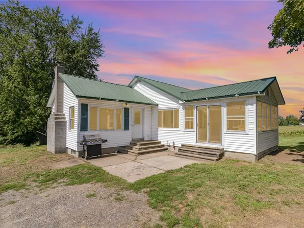 4480 Pilgrimport Rd, Lyons, NY 14489