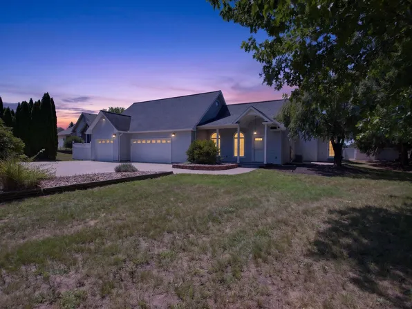8330 Clear Lake Rd, Grass Lake, MI 49240