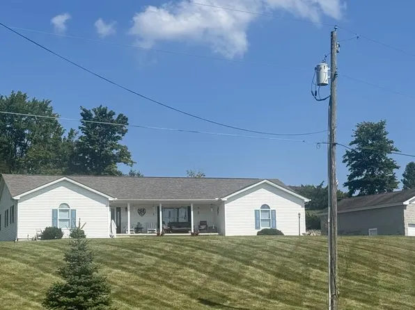 1906 Prussia Rd, Waverly, OH 45690