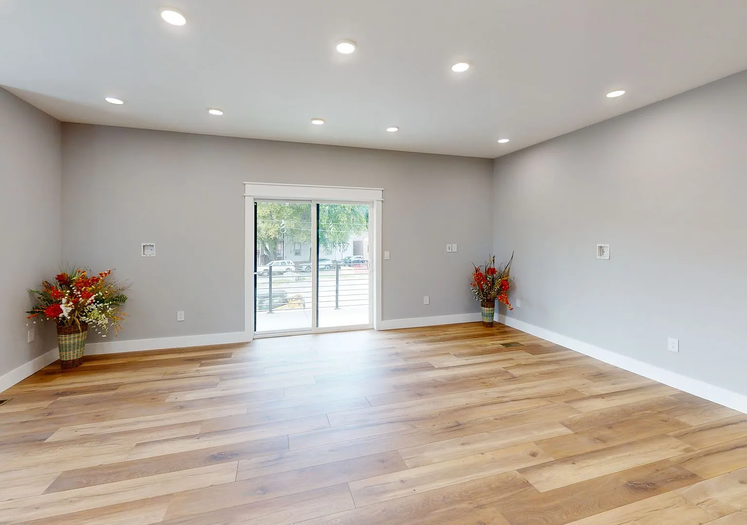 Waitlist for Aug2027Jul2028 Now Open! |4BR 4BA New Off Campus Housing Near UTK — Photo 4