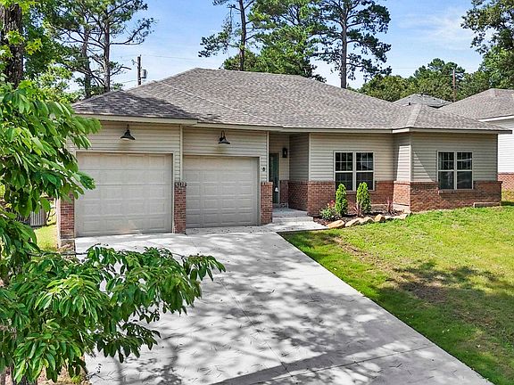 2nd image of 8 Lita Ln