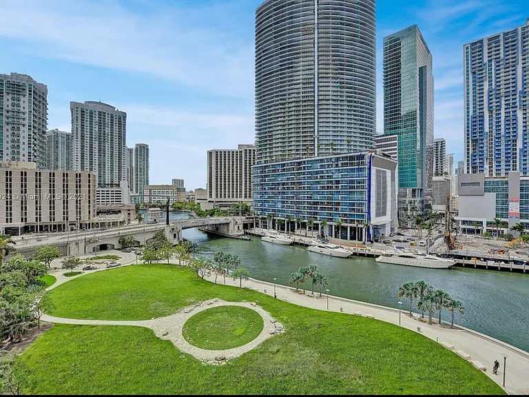 475 Brickell Ave #3508 — Photo 4