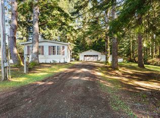 97582 Kadora Ln, North Bend, OR 97459