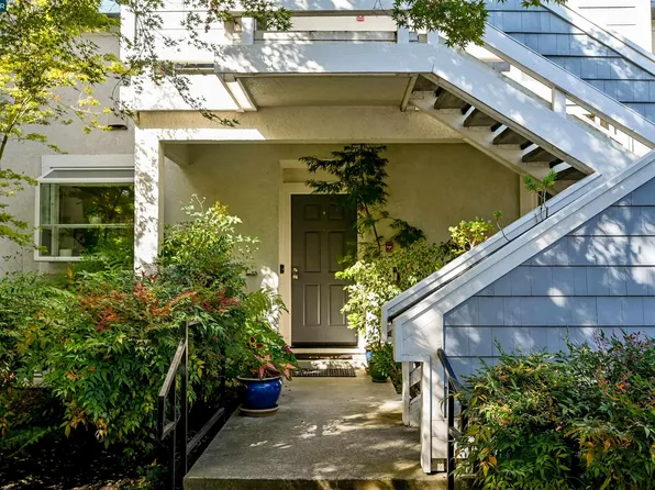 1300 Walden Rd APT 120, Walnut Creek, CA 94597