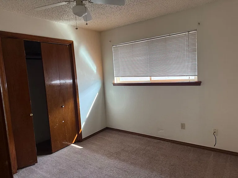 Fox Valley Apartments — Photo 55
