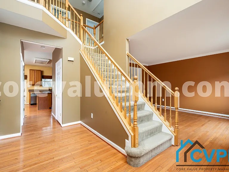 7907 Springridge Rd — Photo 2