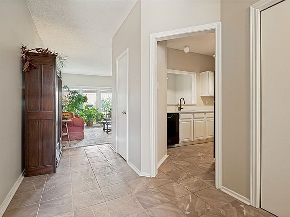 2nd image of 14277 Preston Rd APT 1012