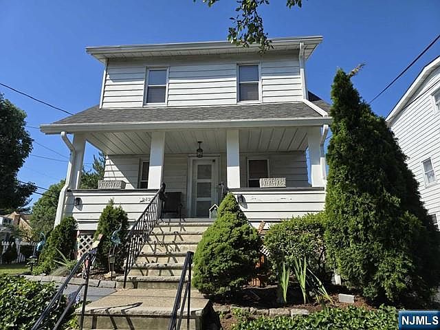1st image of 943 Van Houten Ave