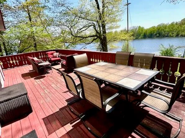 2029 Maple Ln, Hale, MI 48739