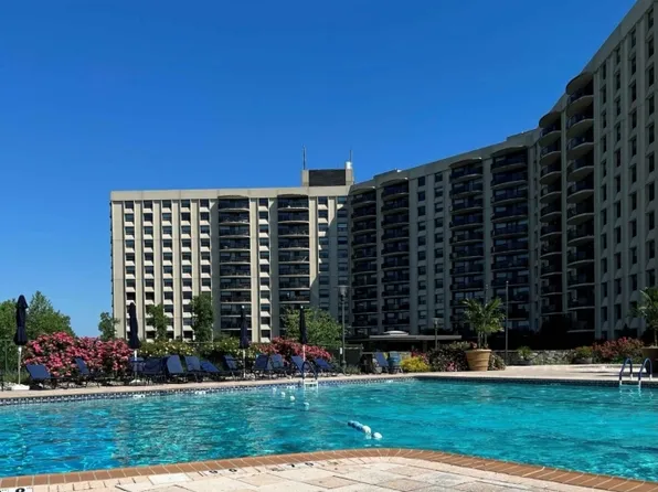 2 Claridge Dr. 4FW, Verona Twp., NJ 07044