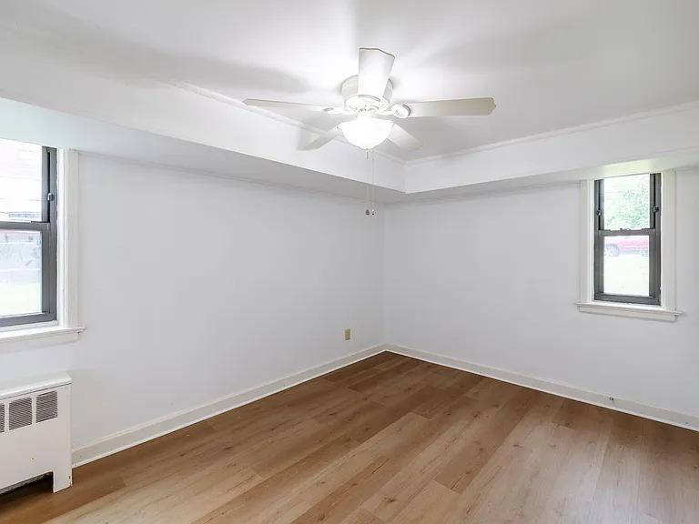 Tivoli Park Apartments — Photo 6
