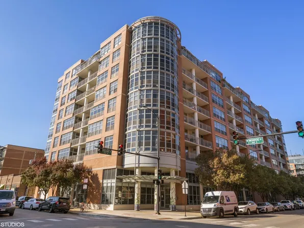 1200 W Monroe St APT 720, Chicago, IL 60607