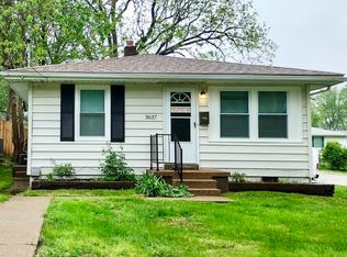 3637 Long Dr, Saint Ann, MO