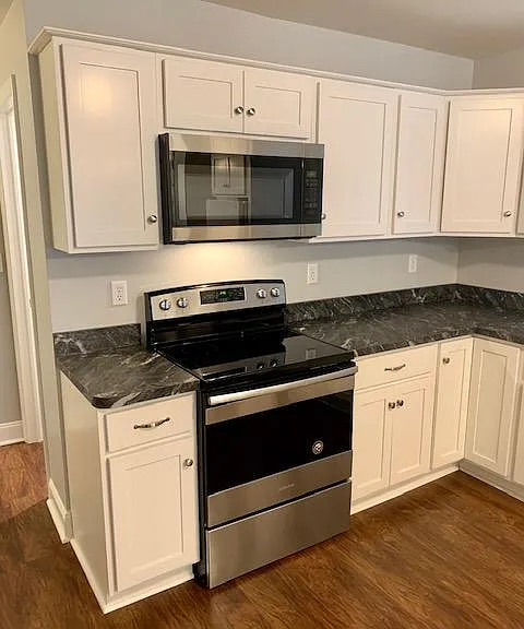 114 E James St #1 — Photo 5
