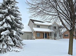 4402 Iris Ct, Middleton, WI 53562