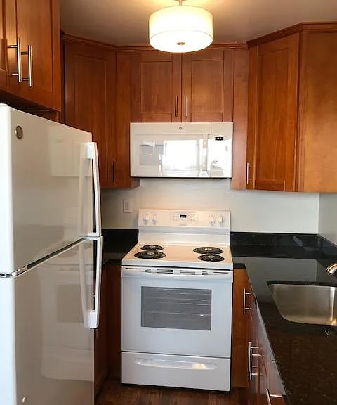 1296 Laurel St #6 — Photo 2