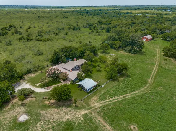 2457 NE County Road 80, Corsicana, TX 75109