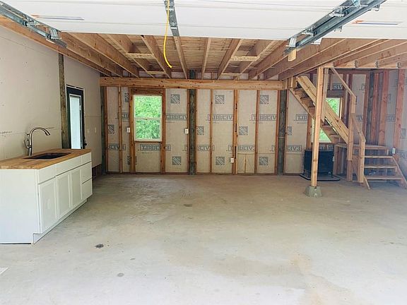 4th image of 166 SE Lakeside Dr