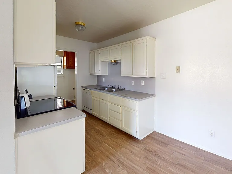 802 Hackberry St — Photo 7