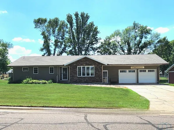 1306 6th St, Hull, IA 51239