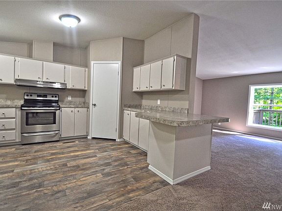 3rd image of 60 N Duckabush Dr W
