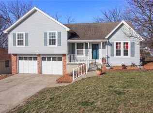 630 Allcutt Ave, Bonner Springs, KS 66012