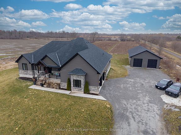 3rd image of 856 Lorraine Rd