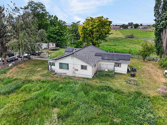 5th image of 1300 Dekker Rd