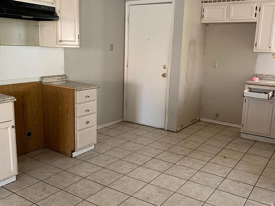 1st image of 2604 Oak Bend Ln
