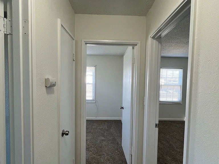 9500 Harrison St — Photo 10