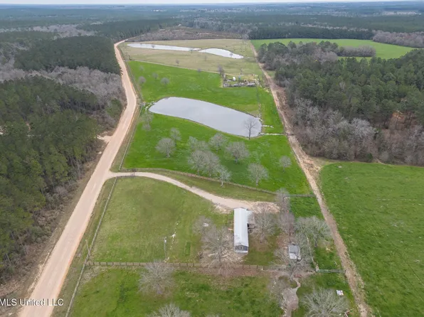 27285 McHenry Rd, Saucier, MS 39574