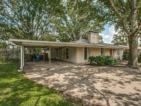 5th image of 2656 W Maplewood Ave