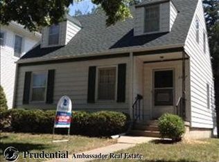 3327 C St, Lincoln, NE 68510