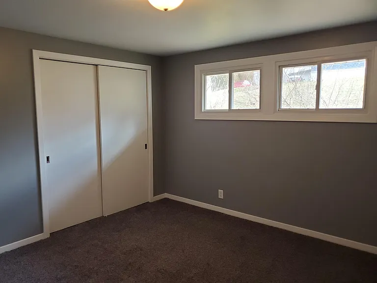 1900 Deerwood Cir SE #B — Photo 8