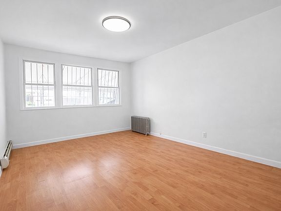 3rd image of 89 Vanderveer St #1