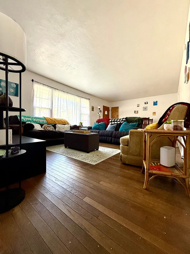 4 Bedroom Home Avail August 2027! Monthly rent $3,400 — Photo 4