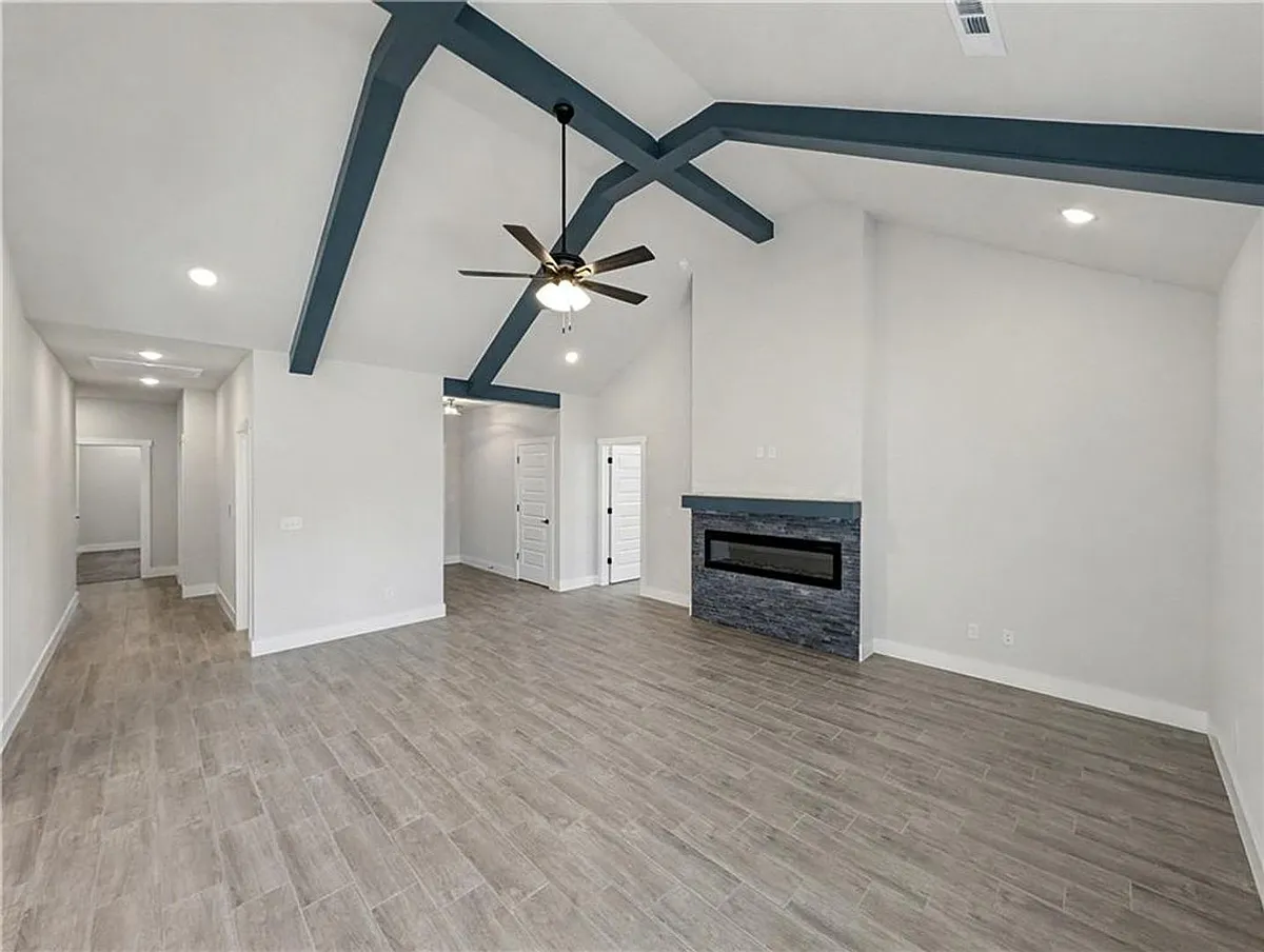 Building Photo - 6907 High Meadow Ave