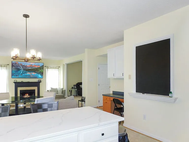 102 Powhatan Ct — Photo 13