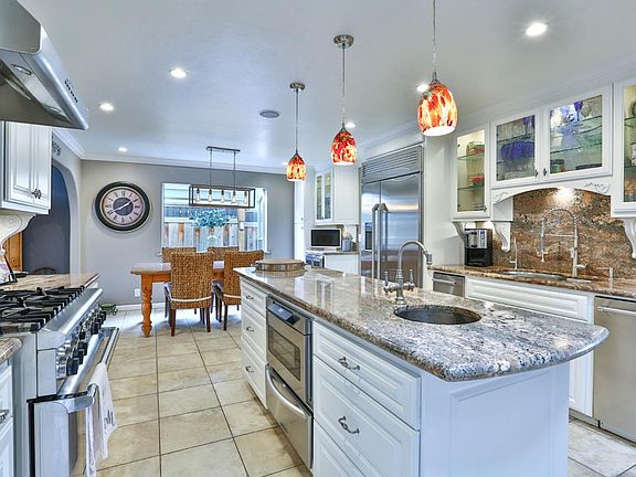 4th image of 1552 Park Crest Ct