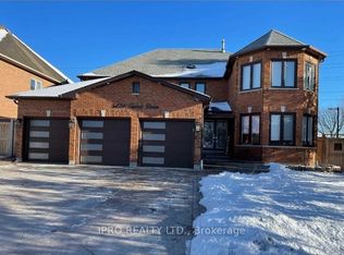 5434 Turney Dr, Mississauga, ON L5M 4Y8