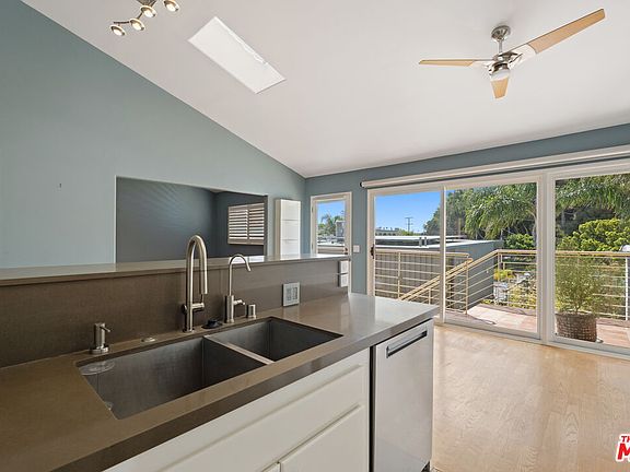 2nd image of 2216 4th St APT 7