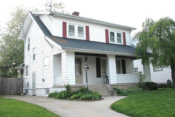 2nd image of 2423 Ravenwood Ave
