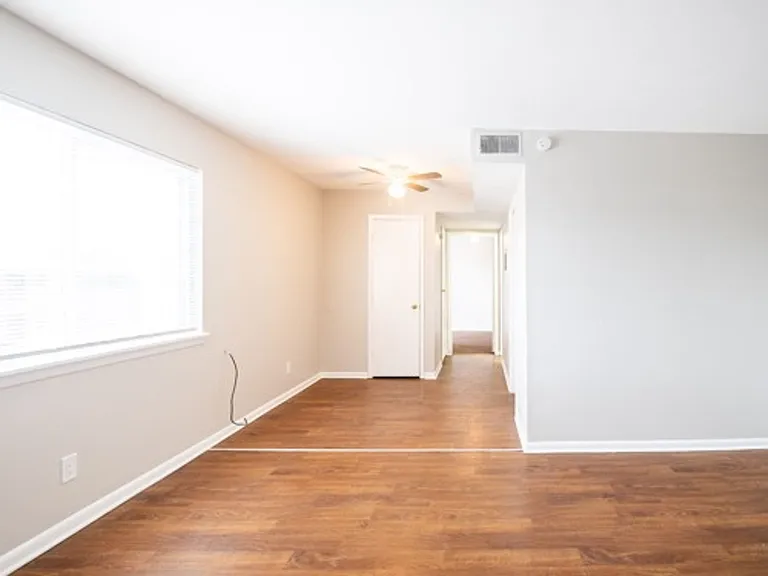 Eagle's Nest Apartments — Photo 49