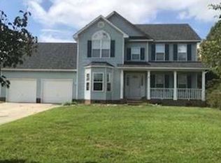 8558 Governors Ln, Hope Mills, NC 28348