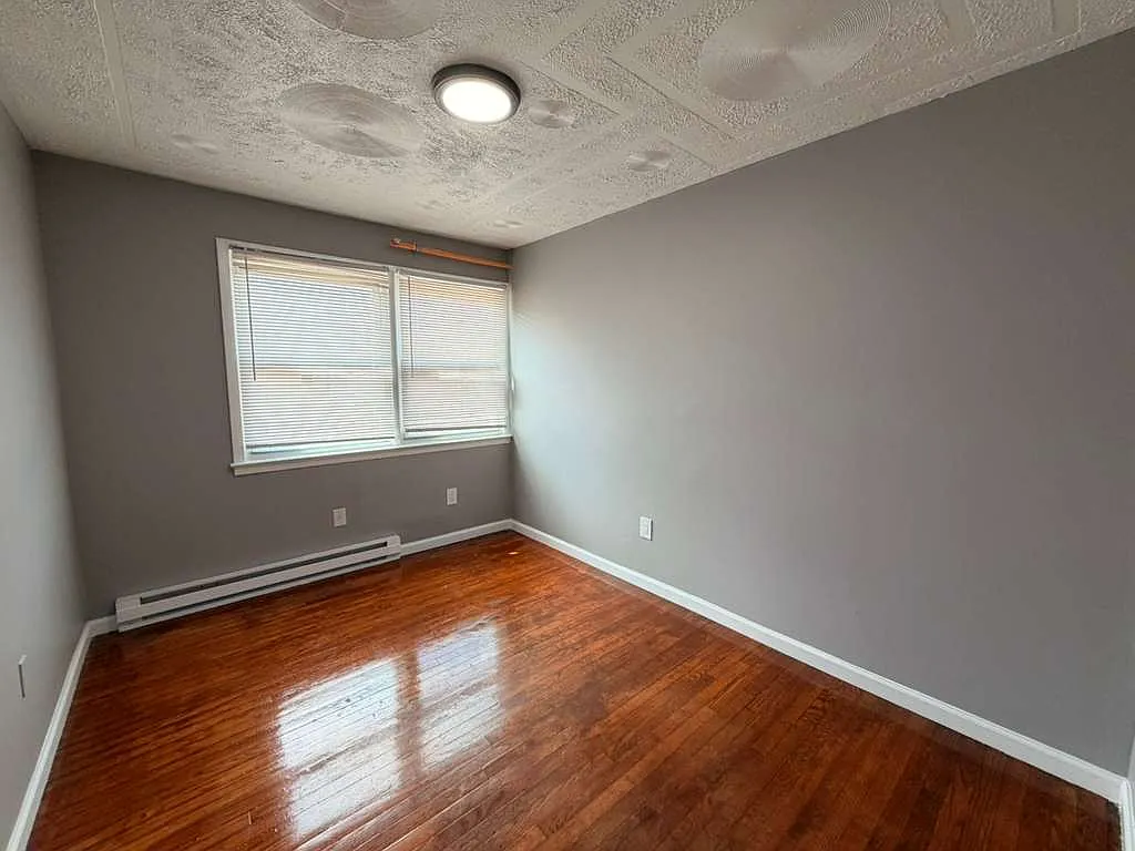 2 bed, $1,750 — Photo 4