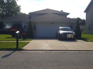 22319 Plum Creek Dr, Sauk Village, IL 60411
