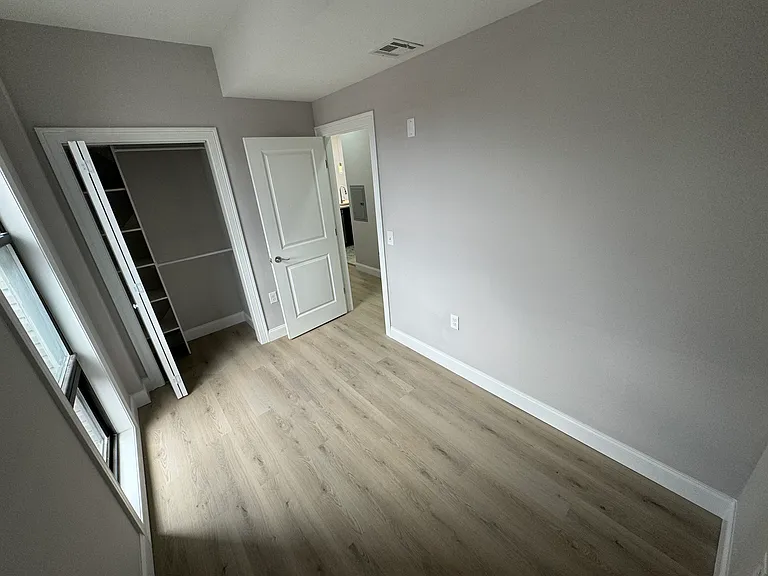 342 Communipaw Ave #1 — Photo 16