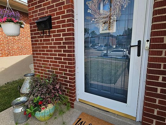 2nd image of 5715 Brandtmanor Dr