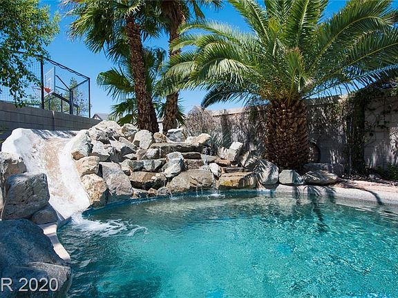 3rd image of 1402 Starlight Canyon Ave