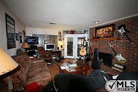 2nd image of 1901 Wilshire Dr